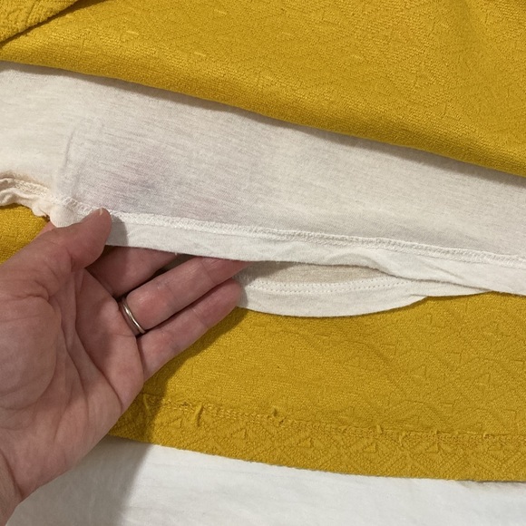 Beautiful mustard yellow dress - Picture 7 of 9